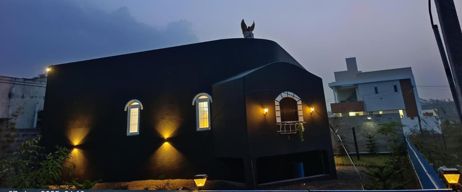 Caveman Guest House Pondicherry Esterno foto